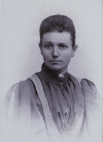 Laura Schray, f. Husen.